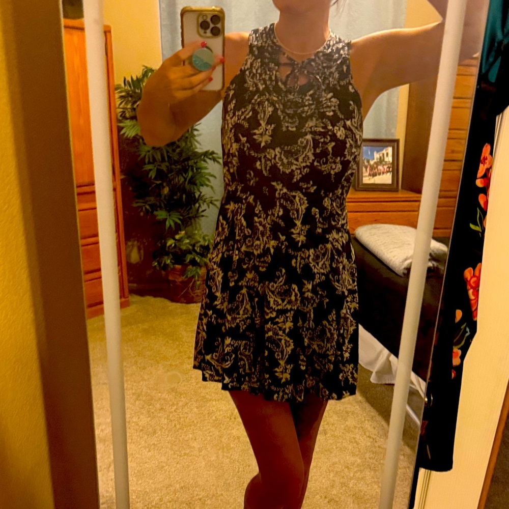 Short dress ELLE